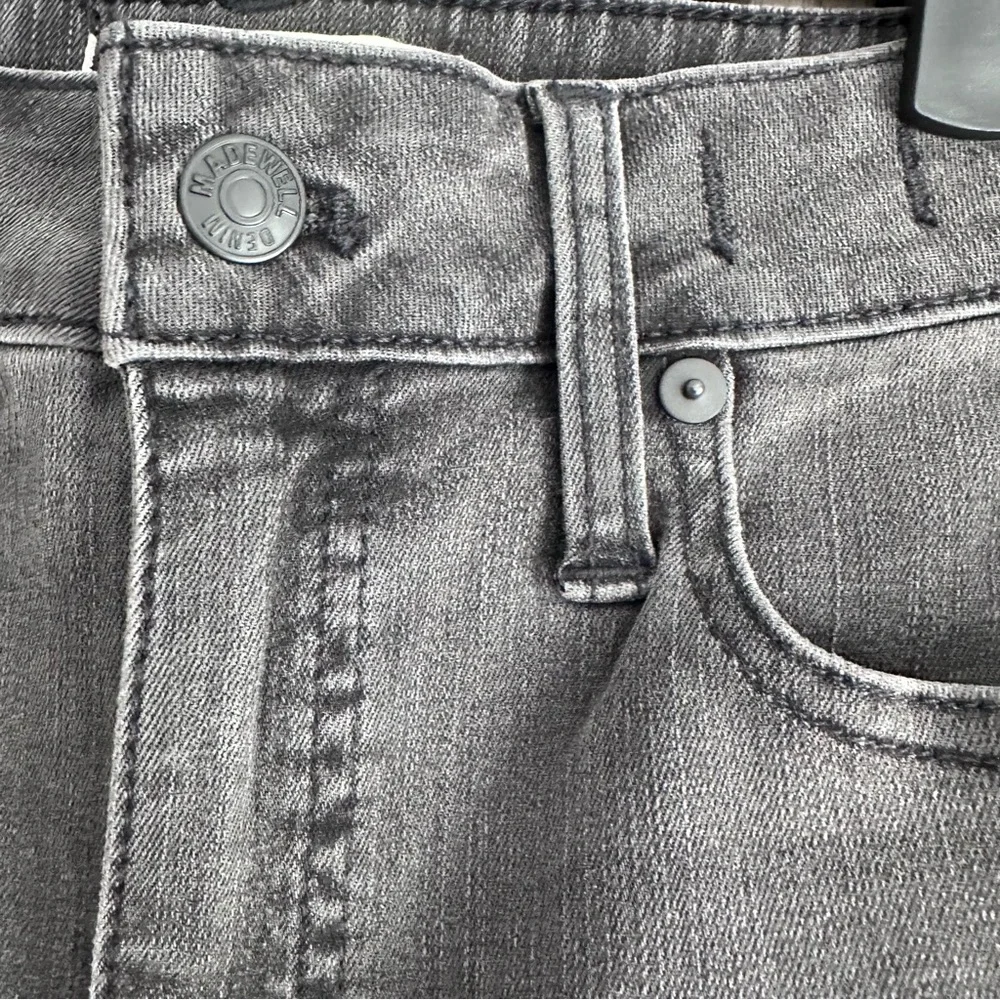 Madewell Curvy High-Rise Skinny Jeans | Dark Gray Faded Black | Size 24